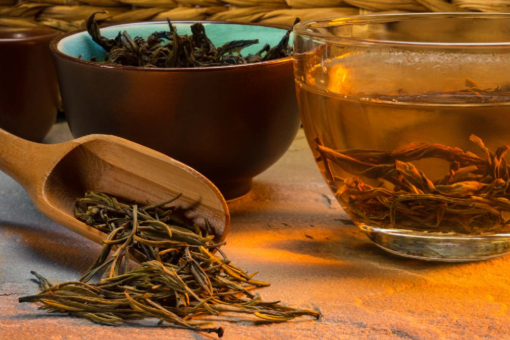 Czy zielona herbata jest zdrowa dla każdego?
